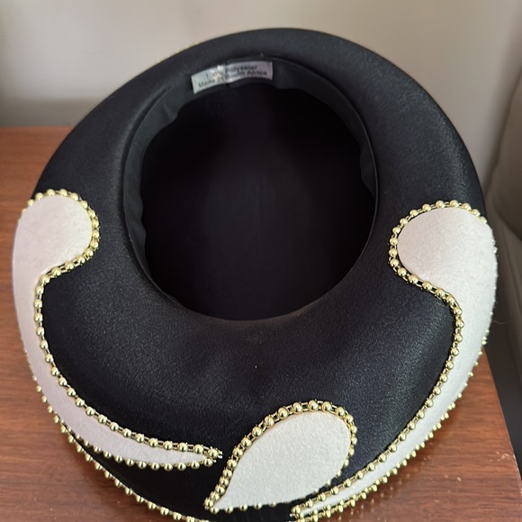 Black and Ivory with gold stud trim. - Picture 6 of 6